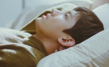 東方神起 チャンミン、ソロ曲「All That Love」MV公開…共感を呼ぶ歌詞に注目