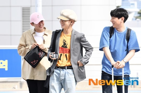 Photo Super Junior リョウク イェソン K Popイベントのためシンガポールへ出国 動画あり Kstyle