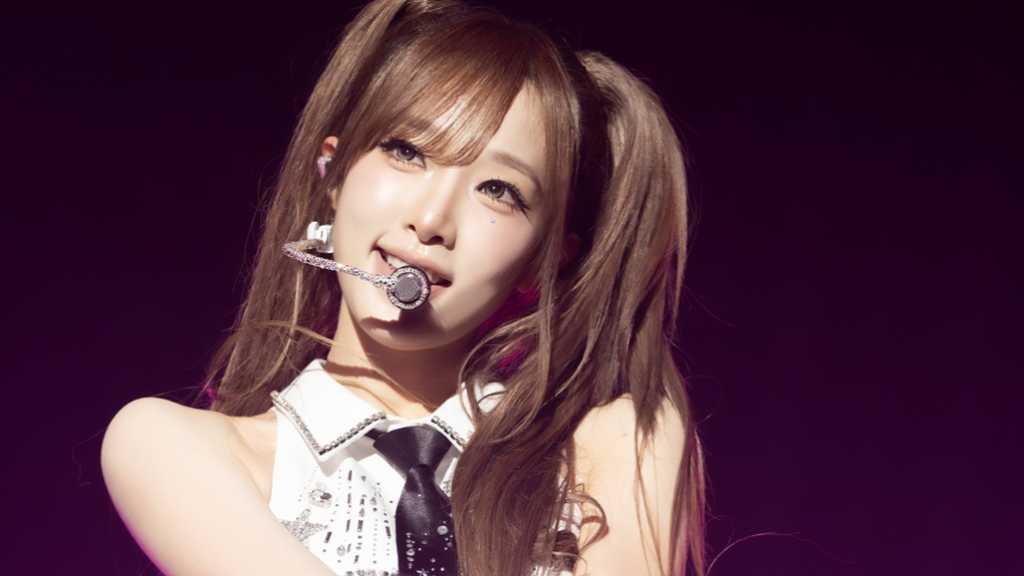 IZ*ONE出身チェ・イェナ、約1年半ぶりの日本コンサートが大盛況!韓国発の“ギャルミーム”も披露