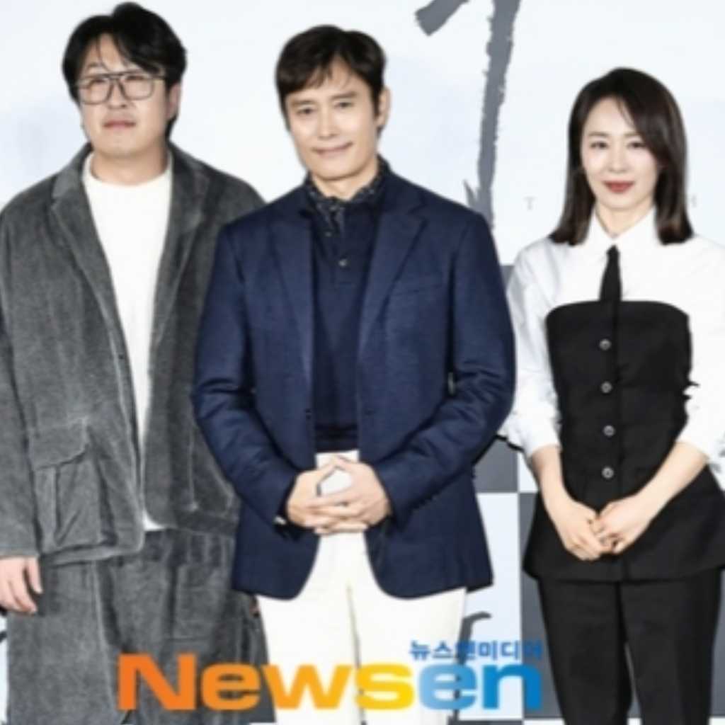 【PHOTO】イ・ビョンホン＆ムン・ジョンヒら、映画「スンブ:二人の棋士」制作報告会に出席