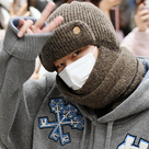 【PHOTO】Block B ジコ「2022 MAMA」を終えて韓国へ帰国…キュートなピースサイン