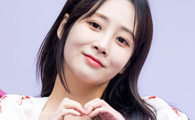 【PHOTO】LOVELYZ ユ・ジエ＆元RAINBOW スンアら「ソウルファッションウィーク」に出席