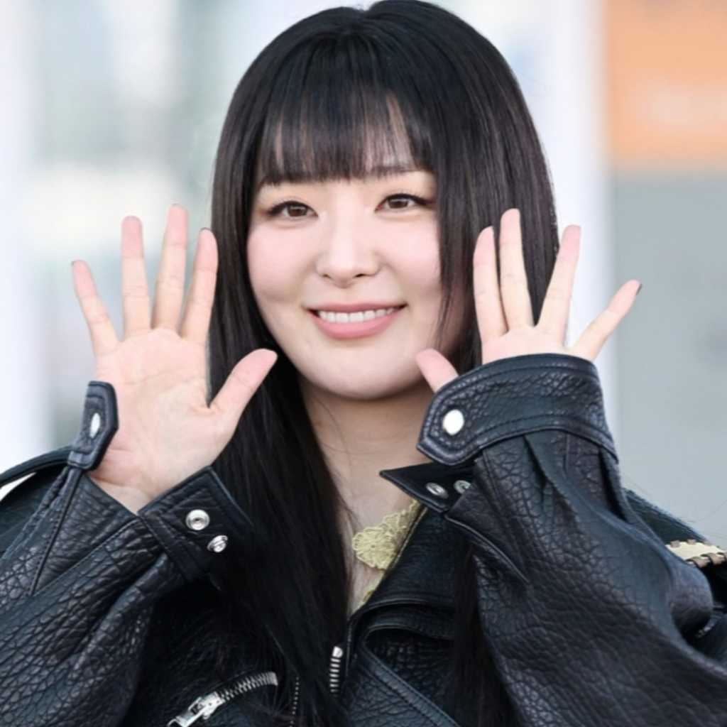 【PHOTO】Red Velvet スルギ、ファッションウィークに出席するためフランスへ出国