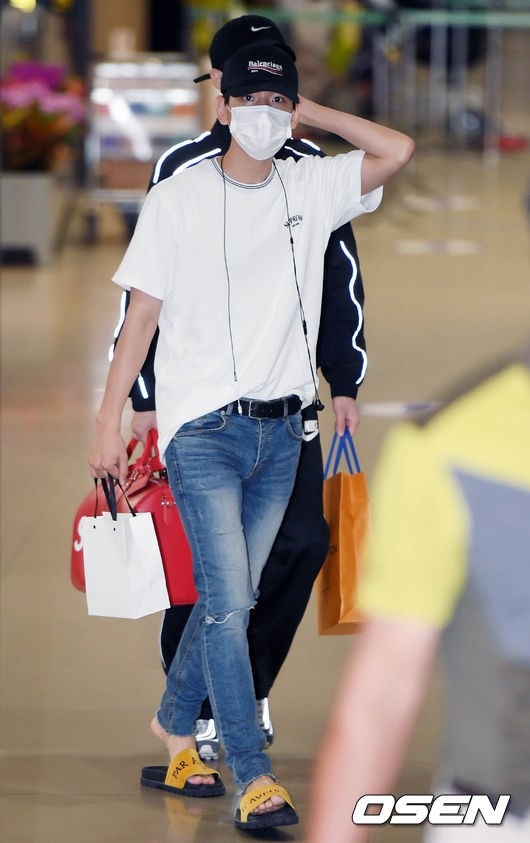 Photo Exo ミュージックバンクワールドツアー を終え帰国 クールな空港ファッション Kstyle