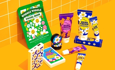 韓国発の人気雑貨ブランド「wiggle wiggle」からファミリーマート限定デザインアイテムが登場！10月11日より関東地方で発売