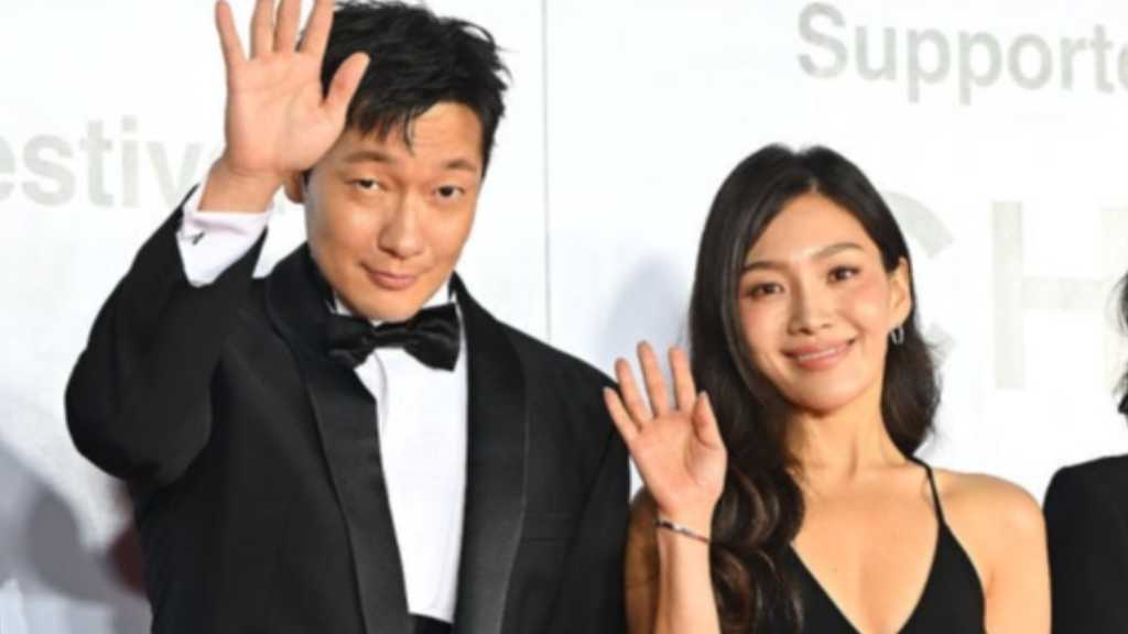 【PHOTO】ソン・ソック＆チェ・ヒソら「釜山国際映画祭」開幕式のレッドカーペットに登場