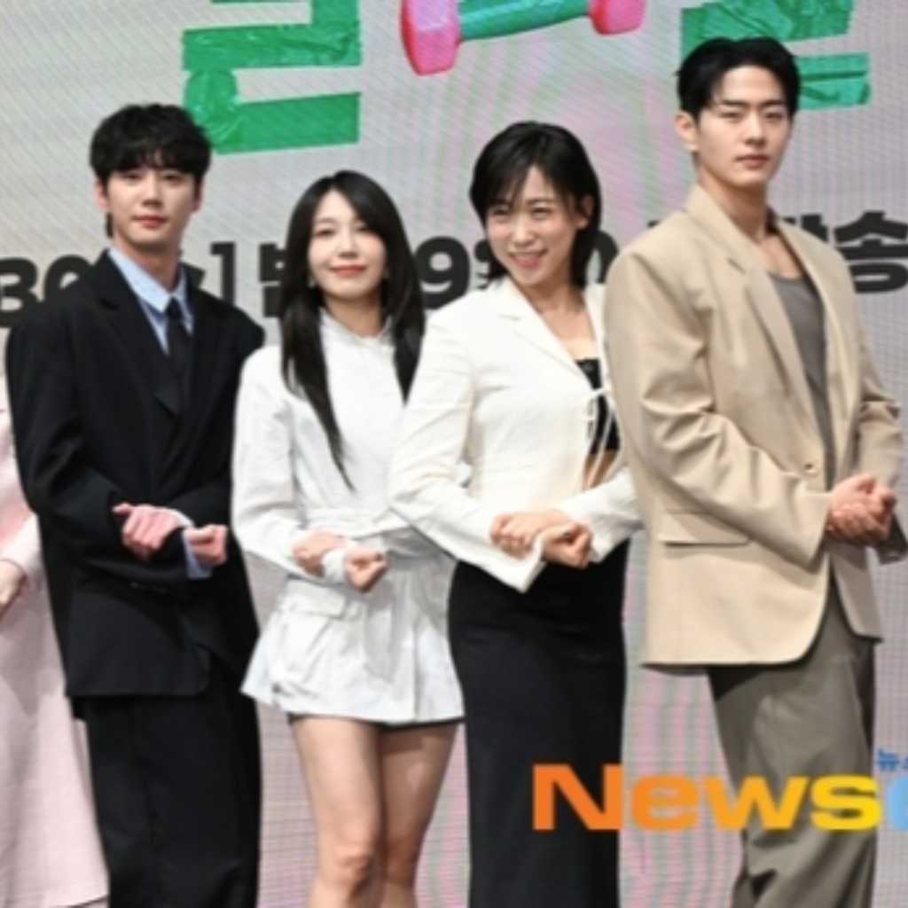 【PHOTO】イ・ジュニョン＆Apink チョン・ウンジら、新ドラマ「24時ヘルスクラブ」制作発表会に出席