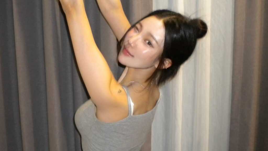 MOMOLAND出身ジュイ、セクシーな後ろ姿に釘付け…近況写真を公開