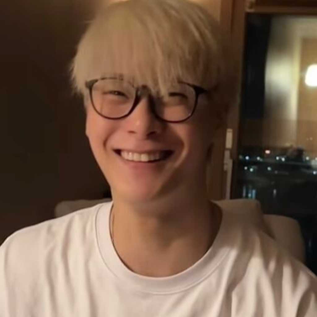 SEVENTEEN スングァン、ASTRO ムンビンさんの誕生日迎え…過去の映像を公開「会いたい」