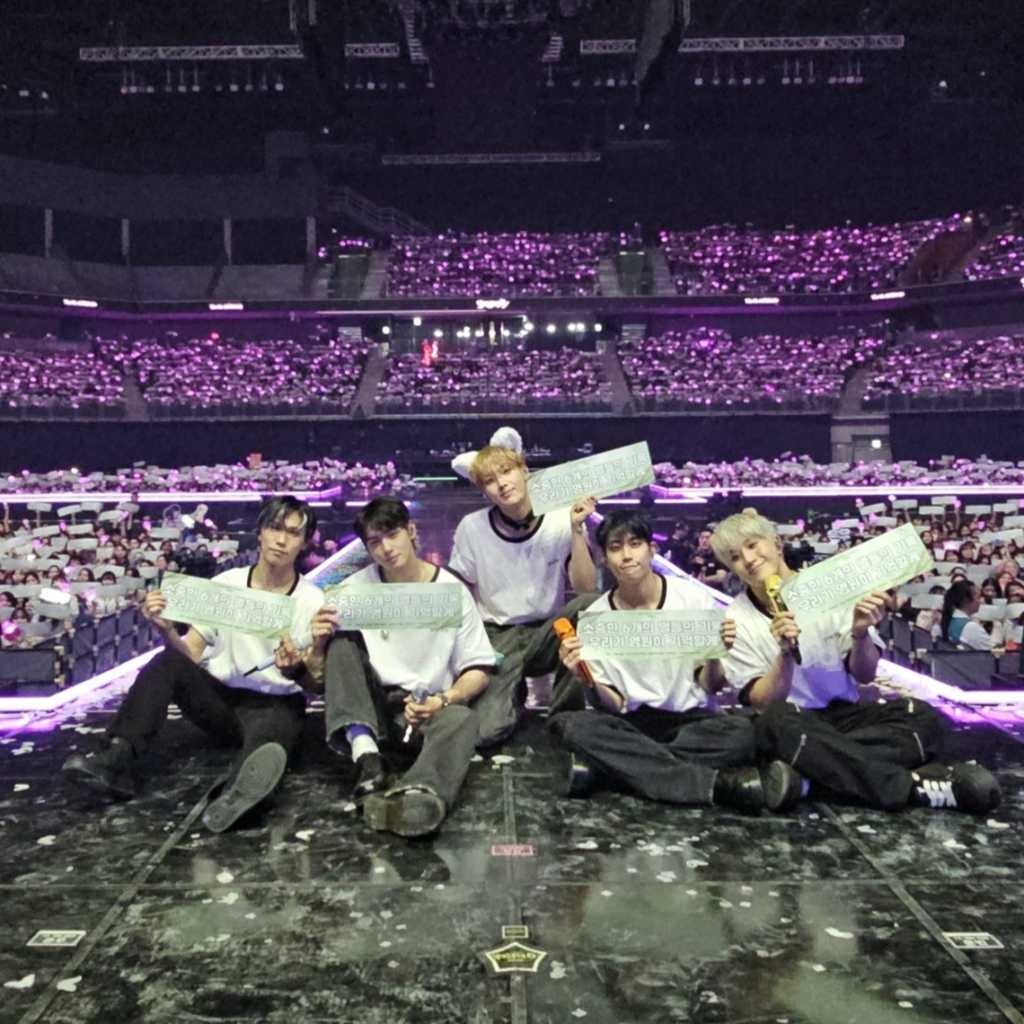 ASTRO、3年ぶりの韓国コンサートでファンと再会「ムンビンが見たがっていた瞬間…6人で一生懸命に準備」