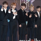 【PHOTO】Stray Kids＆DAY6＆VIBEら「2018 MGA」レッドカーペットに登場