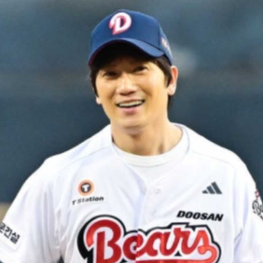 【PHOTO】チソン、始球式に登場…美しい投球フォーム