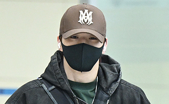 【PHOTO】カン・ダニエル「2023 Asia Artist Awards」を終えて帰国