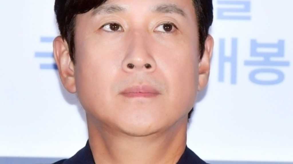 イ・ソンギュンさんの捜査情報を流出…検察官に懲役3年を求刑