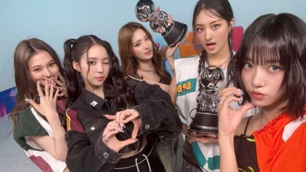 MEOVV、2週連続でMnet「M COUNTDOWN」1位を獲得！止まらない勢い