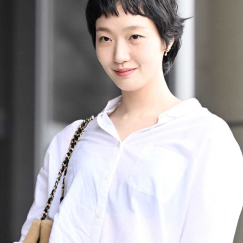 【PHOTO】キム・ゴウン、スケジュールのため日本へ…少女のような魅力（動画あり）