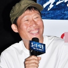 【PHOTO】ユ・ヘジン&リュ・ジュンヨル&チェ・ユファ&イ・ジェイン、映画「鳳梧洞戦闘」トークイベントに参加