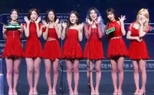 OH MY GIRL「MMA 2020」でTOP10を受賞“初出演で良い賞をいただけて感謝している”
