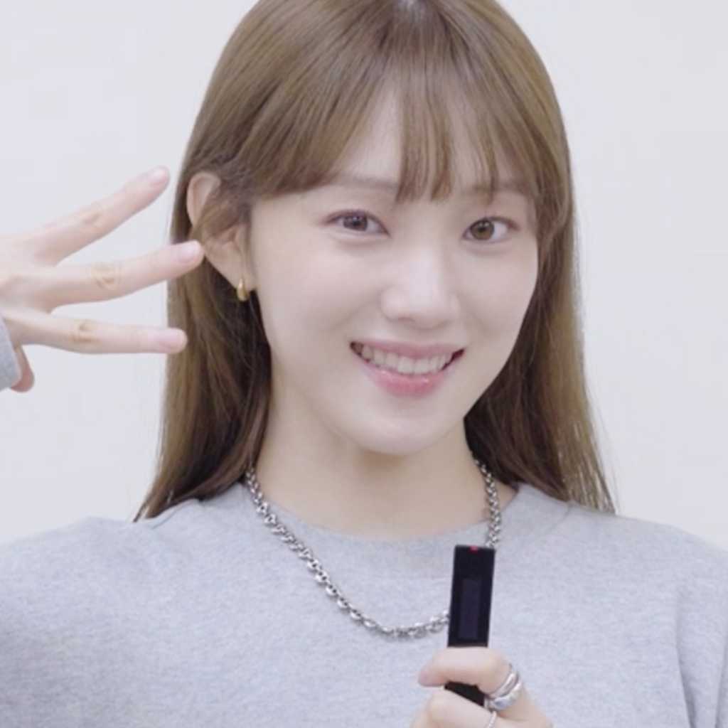 【Kstyle14周年】イ・ソンギョンさんからお祝いメッセージをいただきました！