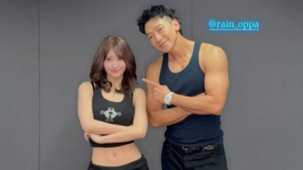 TWICE モモ&RAIN、ダンスコラボに爆発的な反応…引き締まった筋肉にも注目(動画あり)