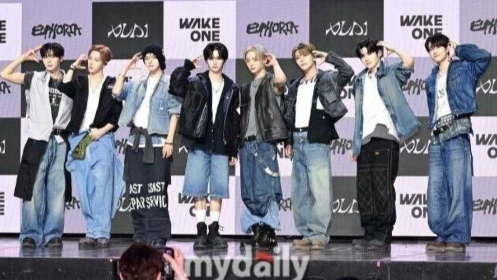 ALPHA DRIVE ONE、ファンサイン会を急遽延期に…当日発表に様々な憶測も