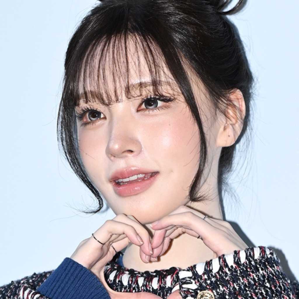 【PHOTO】IVE リズ＆三吉彩花ら、ブランド「YCH」のイベントに出席