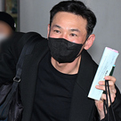 【PHOTO】ファン・ジョンミン「2022 MAMA AWARDS」のため日本へ…明るい表情で挨拶