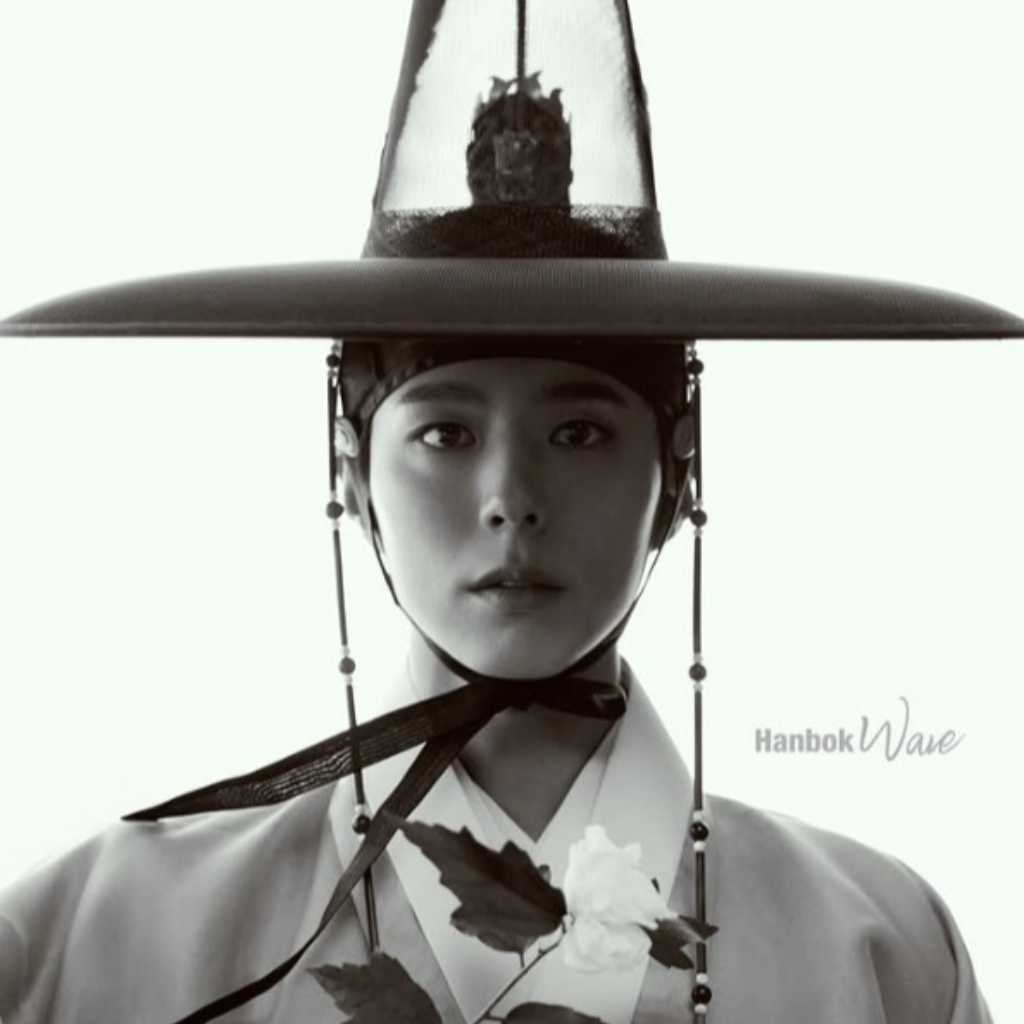 パク・ボゴム、韓服グラビアを追加公開…10着以上を着こなし魅力を伝える