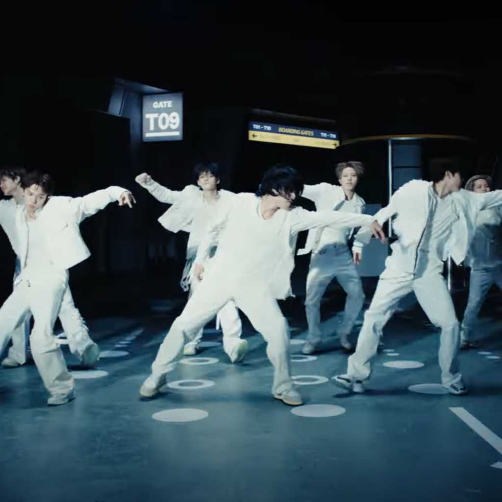 TREASURE、収録曲「EVERYTHING」MV公開…緻密な演出と華やかなダンスパート