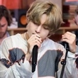 BTSのVが「Tiny Desk Korea」に登場!ソロアルバムの楽曲を披露(動画あり)
