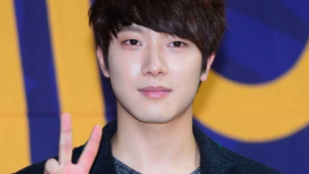 “離婚騒動”FTISLAND チェ・ミンファン、活動再開後初めてSNSを更新