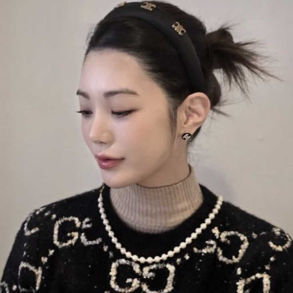 元AFTERSCHOOL リジ、高級ブランドを着用した近況写真を公開「Happy new year」