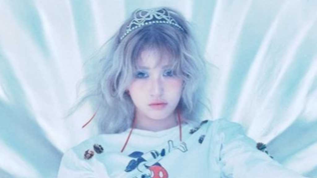 チョン・ソミ、2nd EP「Chaotic ＆ Confused」独特な雰囲気のコンセプトフォト公開