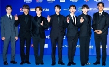 SEVENTEEN、パク・ソジュン、ZB1まで！「2024 MAMA」大阪2日目が開幕…レッドカーペットに続々登場