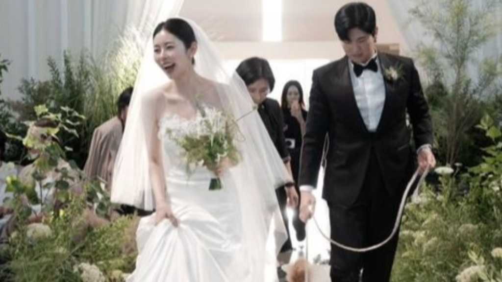 ソ・ジョンヒ、娘ソ・ドンジュの結婚式の写真を公開…新たな出発を応援