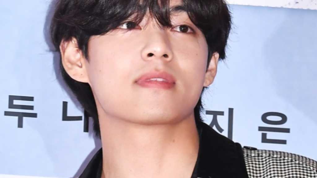 “入隊中”BTSのV、世界で最も影響力のあるインフルエンサーに！爆発的な人気