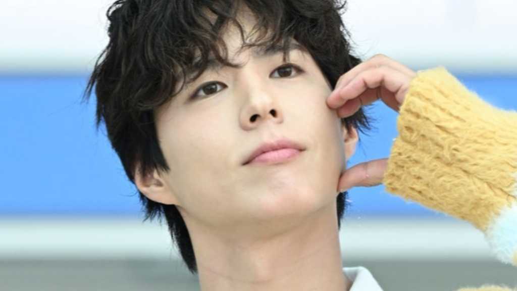 【PHOTO】パク・ボゴム、海外スケジュールのためフランスへ出国（動画あり）