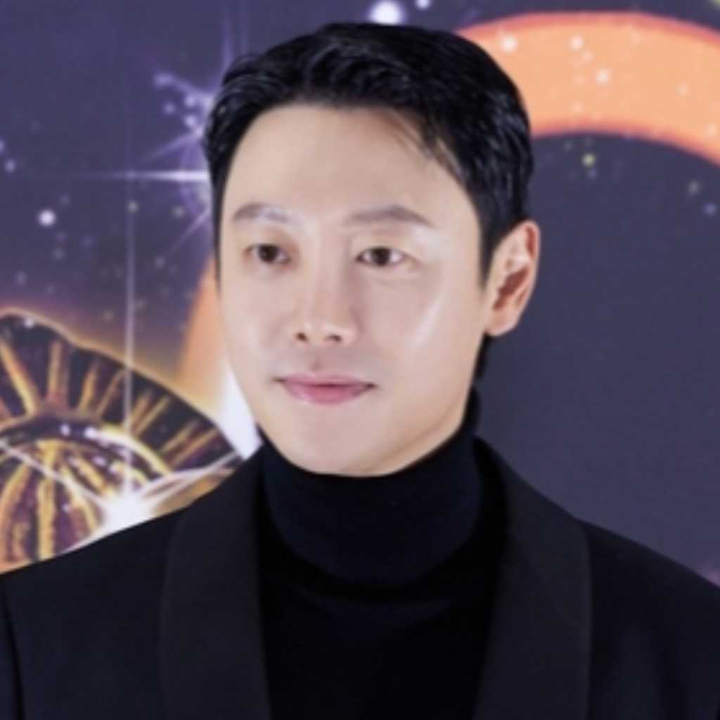 キム・ドンウク「第32回 韓国文化芸能大賞」で最優秀演技賞を受賞“幸せなことが多かった”