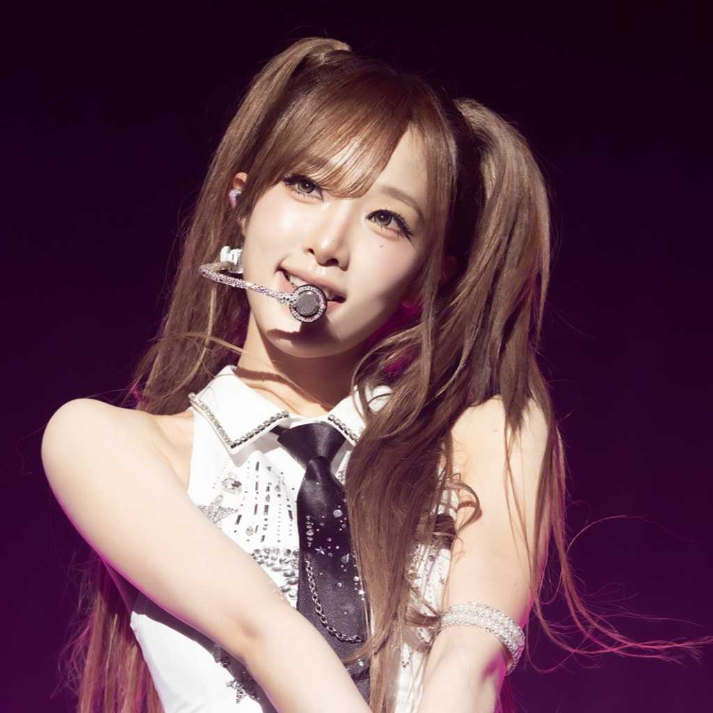 IZ*ONE出身チェ・イェナ、約1年半ぶりの日本コンサートが大盛況!韓国発の“ギャルミーム”も披露