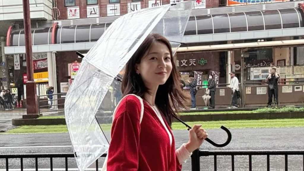 ペク・ジニ、鹿児島旅行を満喫！来日ショットで清純な美貌をアピール