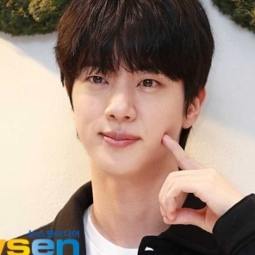 キム・ガプス、BTSのファンになった特別なきっかけは？ジンとの初対面を回想（動画あり）