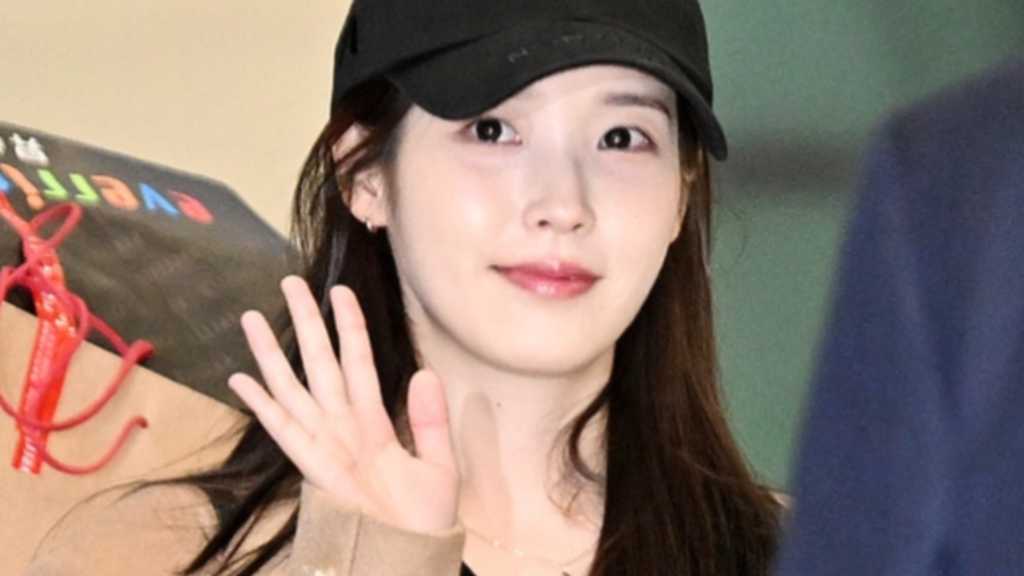 【PHOTO】IU「Asia Artist Awards 2025」を終えて帰国(動画あり)