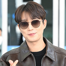【PHOTO】Highlight ユン・ドゥジュン、海外スケジュールのためアメリカへ出国