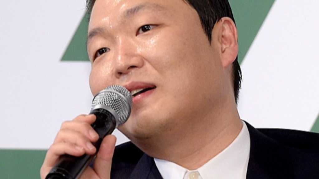 PSY、延世大学が名誉卒業証書を授与…K-POPのグローバル化を牽引した功績を評価