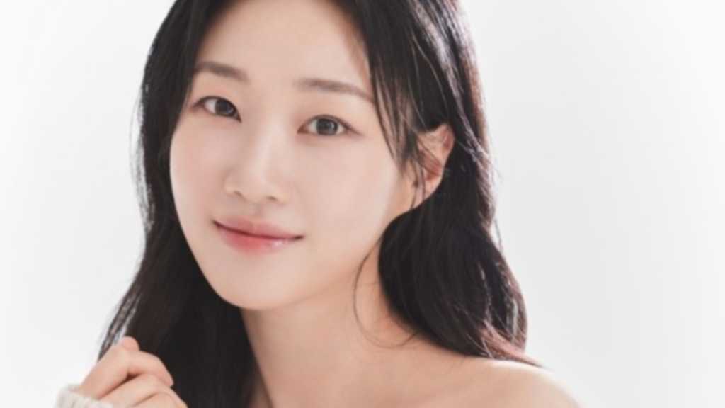 「Missホンは潜入調査中」ハ・ユンギョン“パク・シネが母親のように気遣ってくれた”