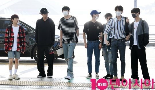 Photo Pentagon Kcon 18 Ny のためアメリカへ出国 個性溢れる空港ファッション Kstyle