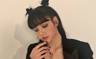 Blackpink リサ キュートなヘアスタイルでもファッションはシックに 撮影中の姿を公開 Kstyle