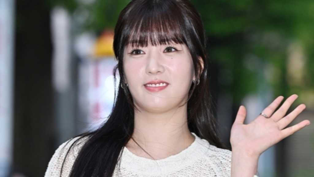 Apink ユン・ボミ、脱毛を告白「ずっと植毛をしてみたかった」