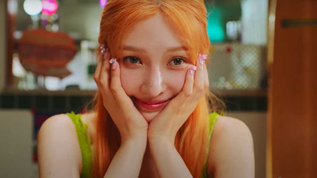 Red Velvet ジョイ、タイトル曲「Love Splash！」MV公開…透き通る爽やかな歌声に注目