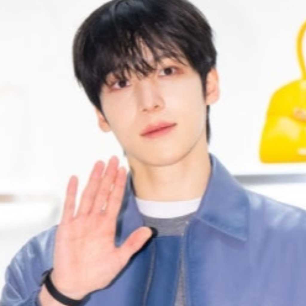 【PHOTO】ATEEZのYUNHO＆THE BOYZ ヨンフン＆Girl's Day ヘリ「フェラガモ」のイベントに出席